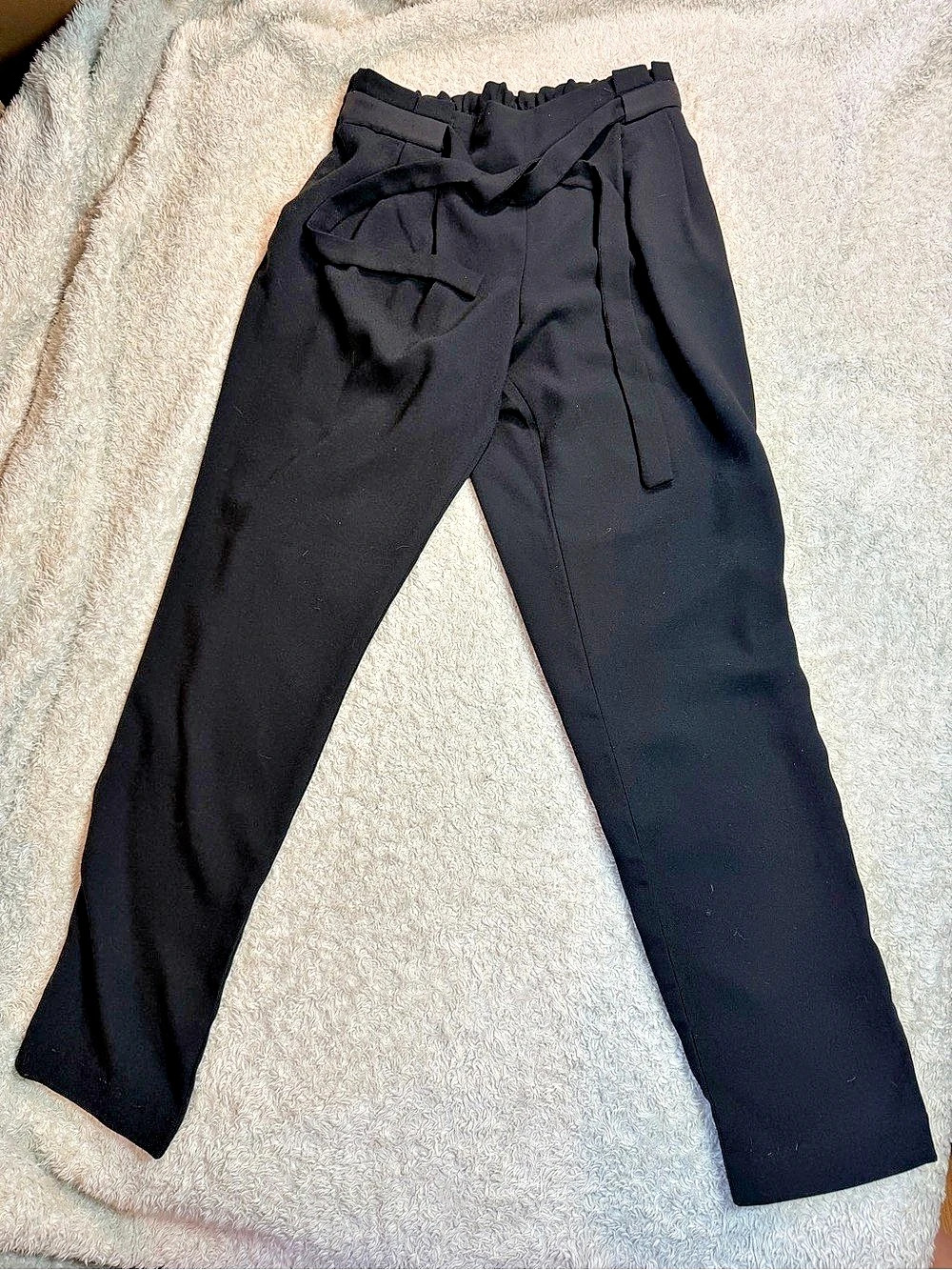 Adrienne Vittadini Black Ankle Pants Size 2 Like New